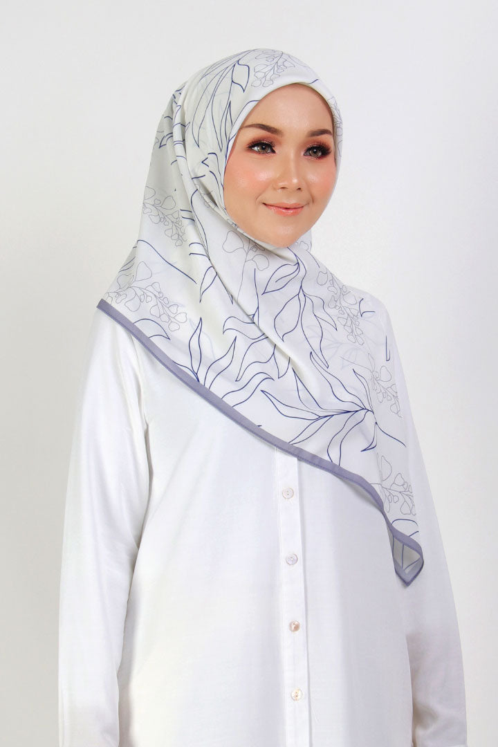 Botani Printed Square White Blue