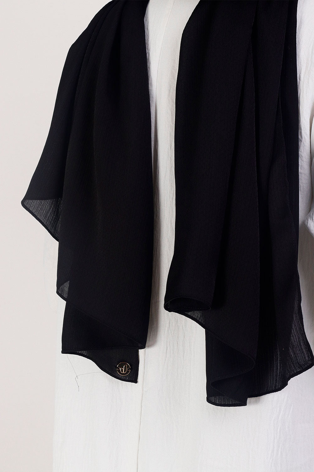 Jasmina Basic Shawl Plain Black