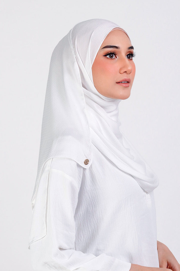 Jasmina Basic Shawl Plain White