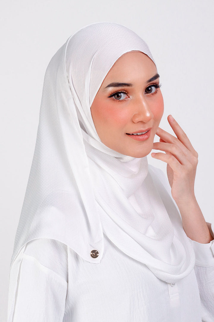 Jasmina Basic Shawl Plain White
