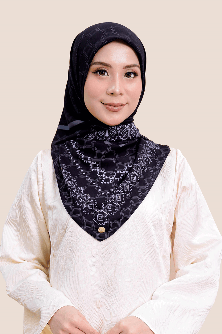 Inara Chiffon Printed Black