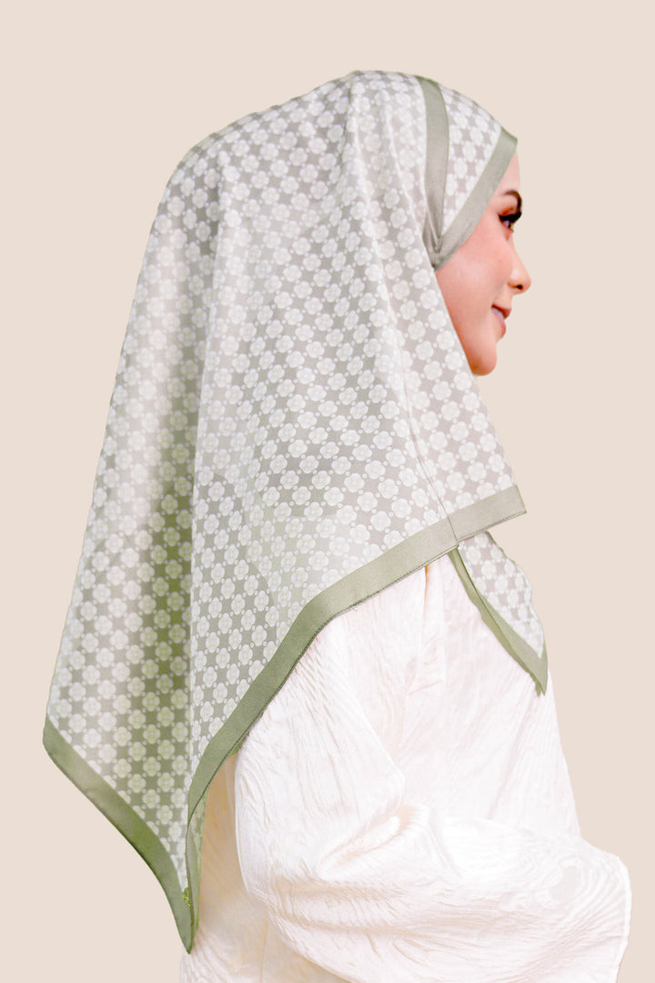 Zayna Satin Printed Shawl Olive