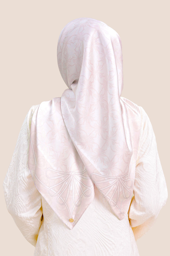 Khawlah Satin Printed Square Pink