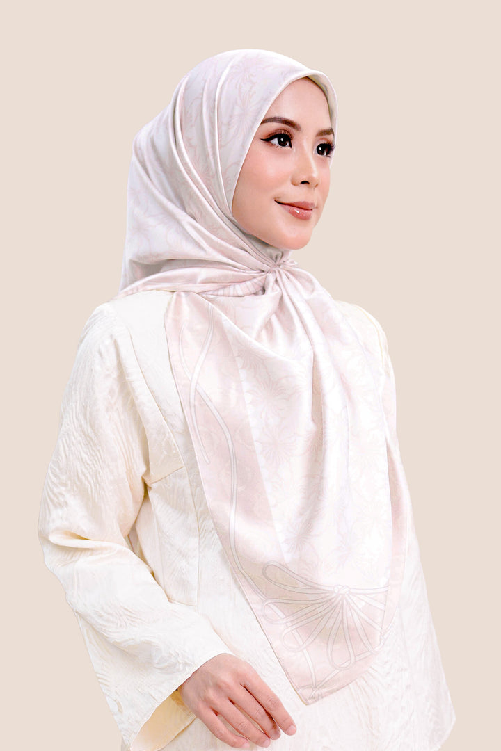 Khawlah Satin Printed Square Pink