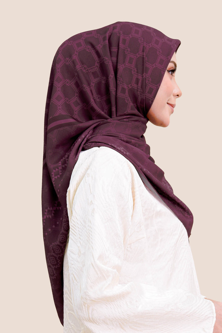 Inara Chiffon Printed Maroon