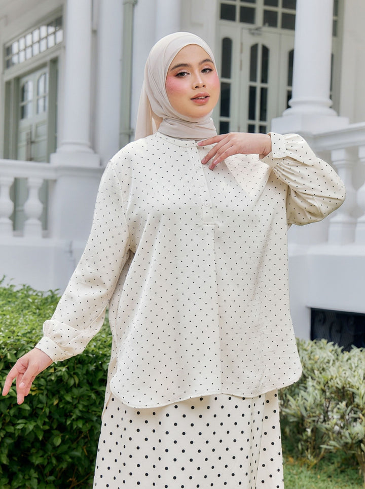 Victoria Plus Mini Polka Dot Blouse