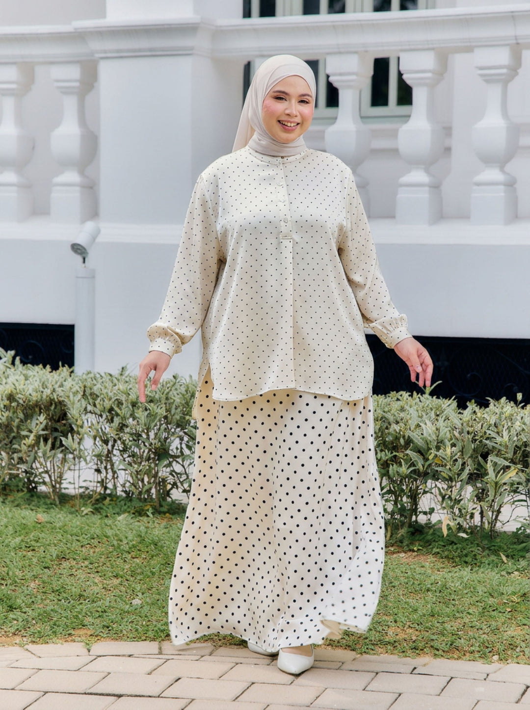 Victoria Plus Mini Polka Dot Blouse