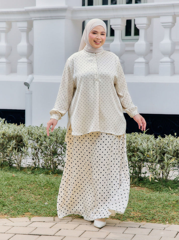 Victoria Plus Mini Polka Dot Blouse