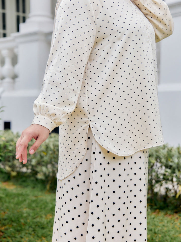 Victoria Plus Mini Polka Dot Blouse