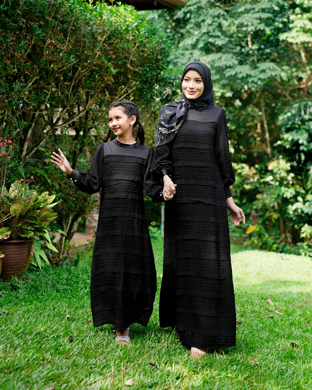 Teratai Dress Black