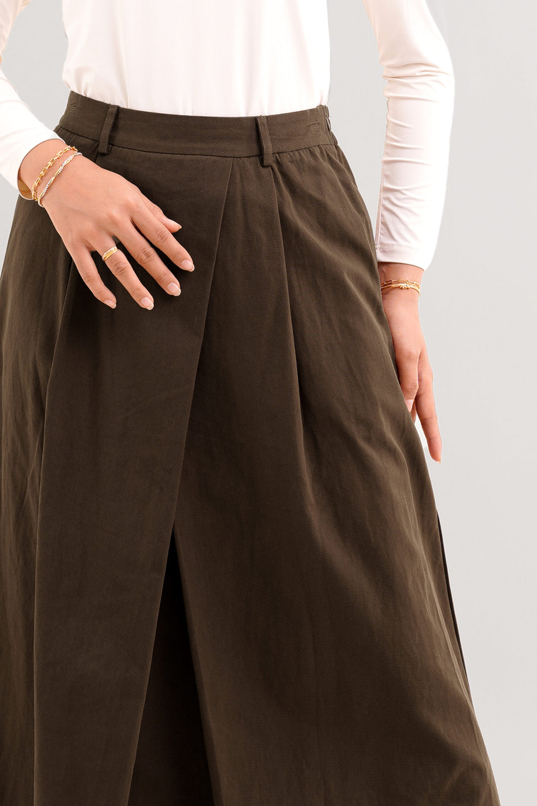 Arumi Asymmetrical Skirt Brown