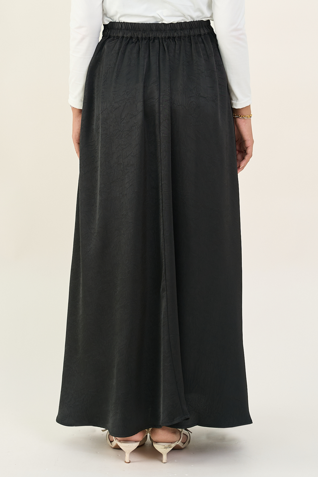 Isabelle Satin Skirt Black