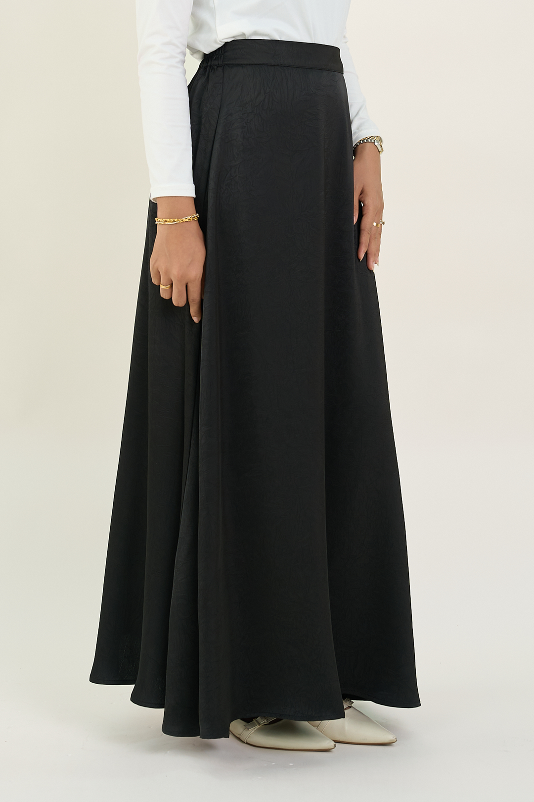 Isabelle Satin Skirt Black