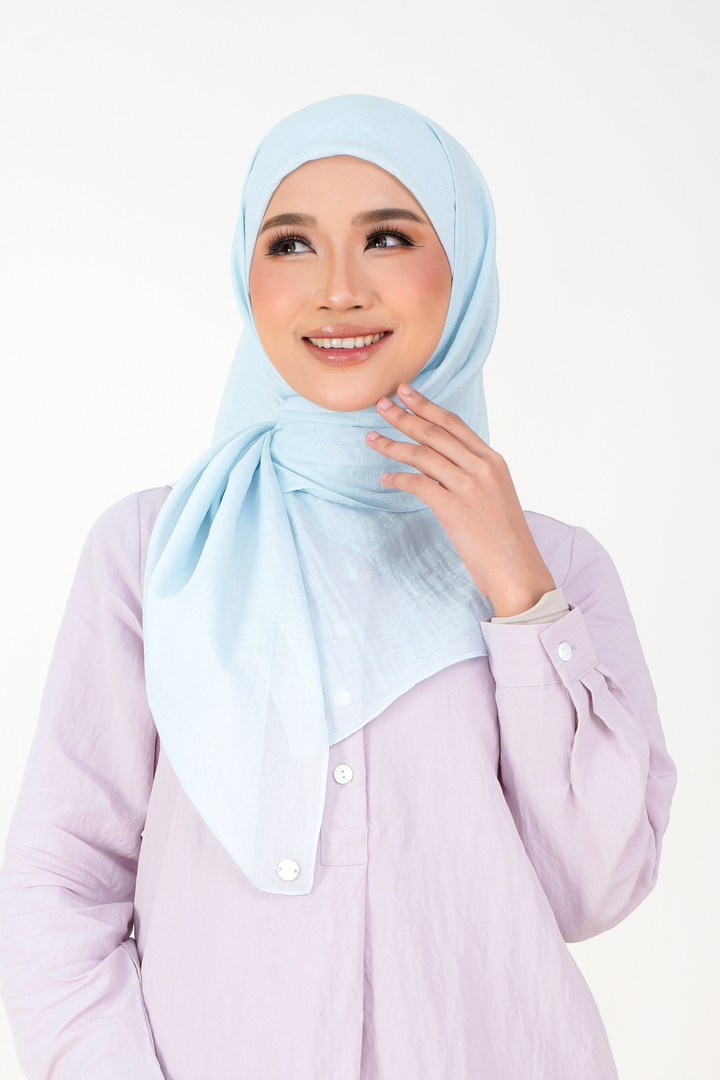 Skyra Sparkle Square