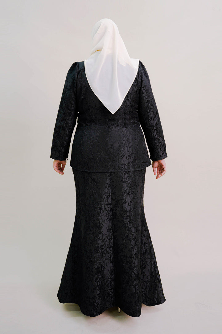 Zenata Plus Size Kurung in Black