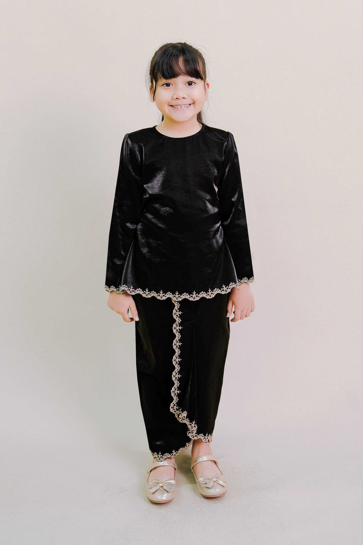 Della Kids Kurung in Black