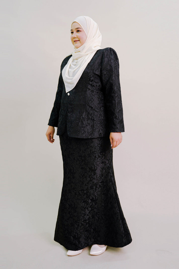 Zenata Plus Size Kurung in Black
