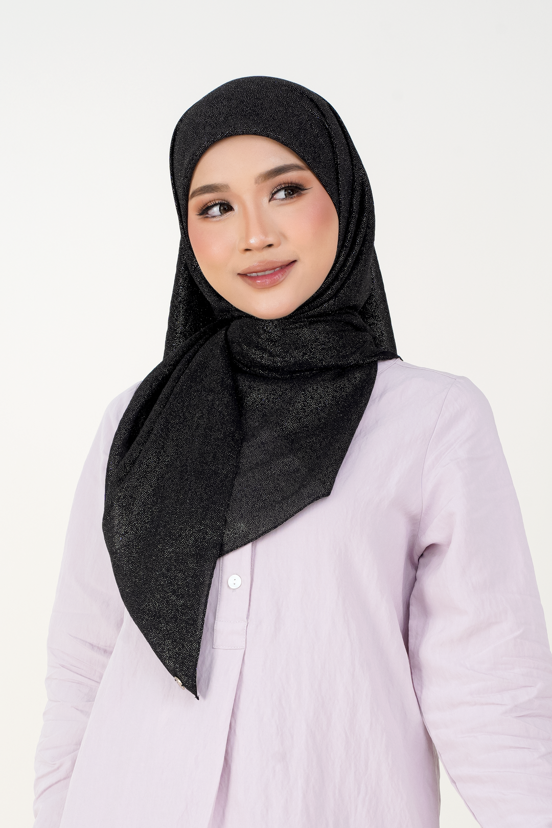 Skyra Sparkle Square