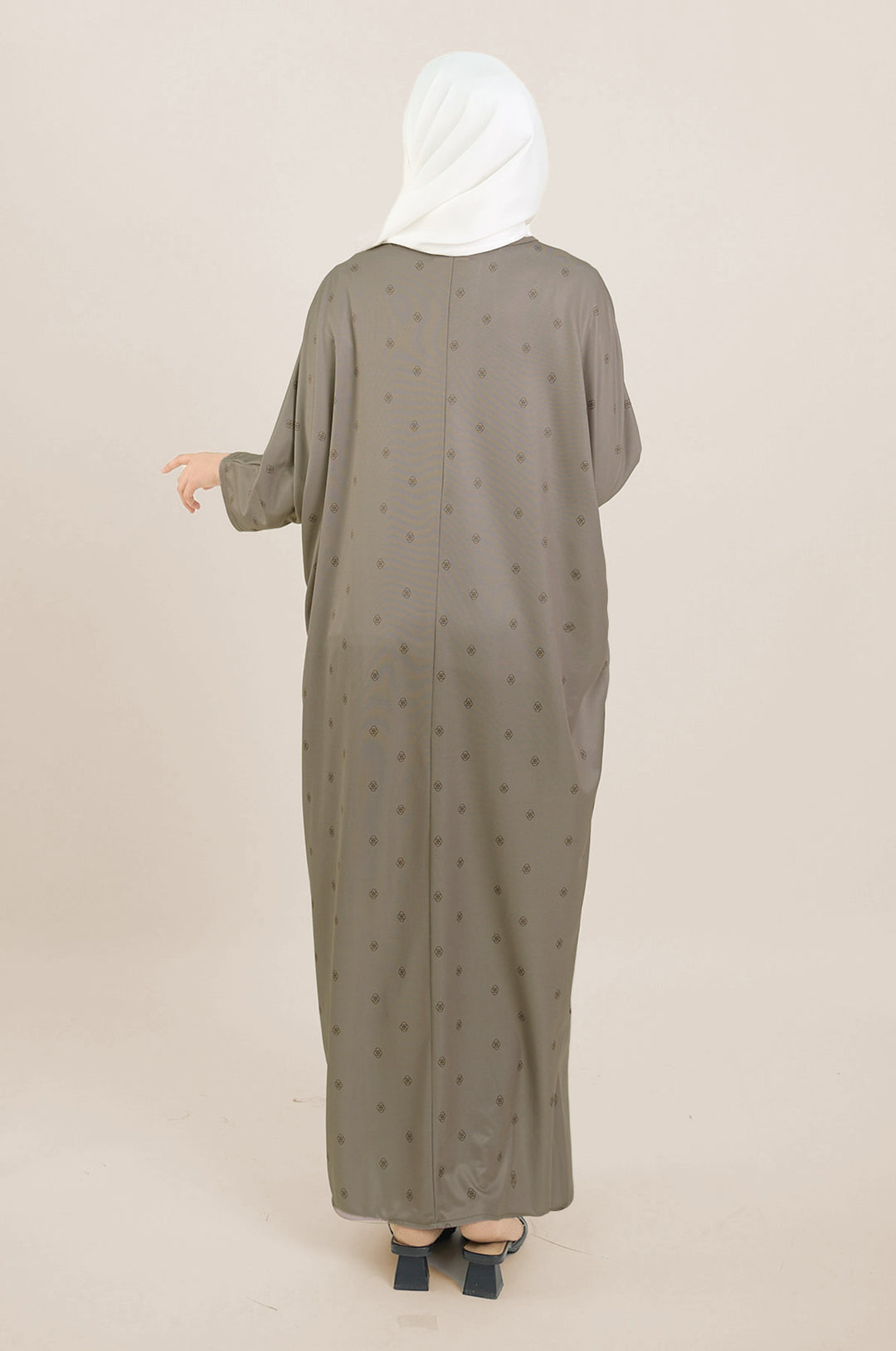 Delisya Kaftan Brown