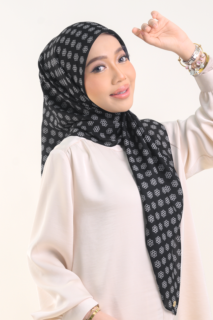 Emmy Square Cotton Voile Black
