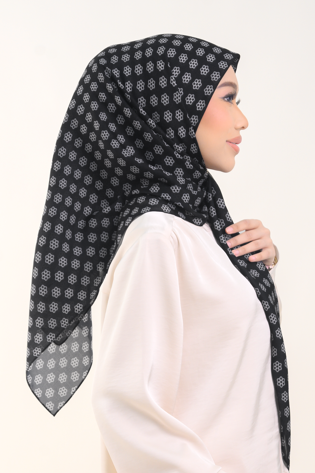 Emmy Square Cotton Voile Black