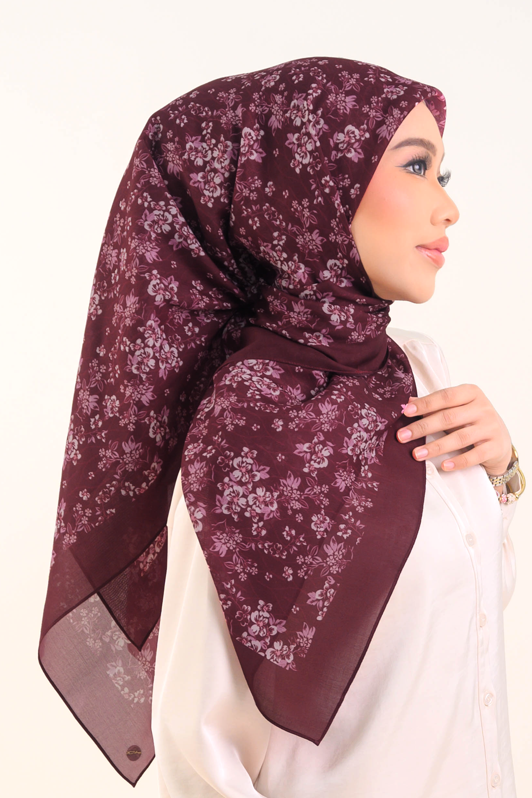 Farra Square Cotton Voile Burgundy