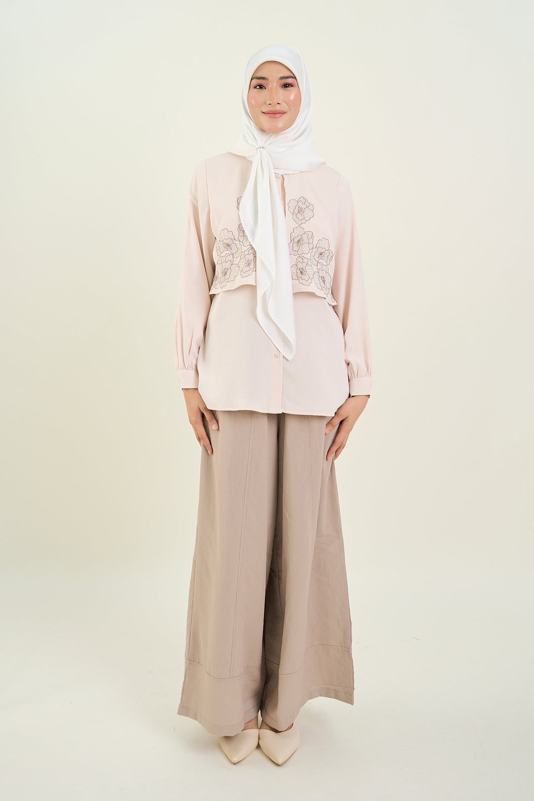 Aurelia Embroidered Blouse Light Beige