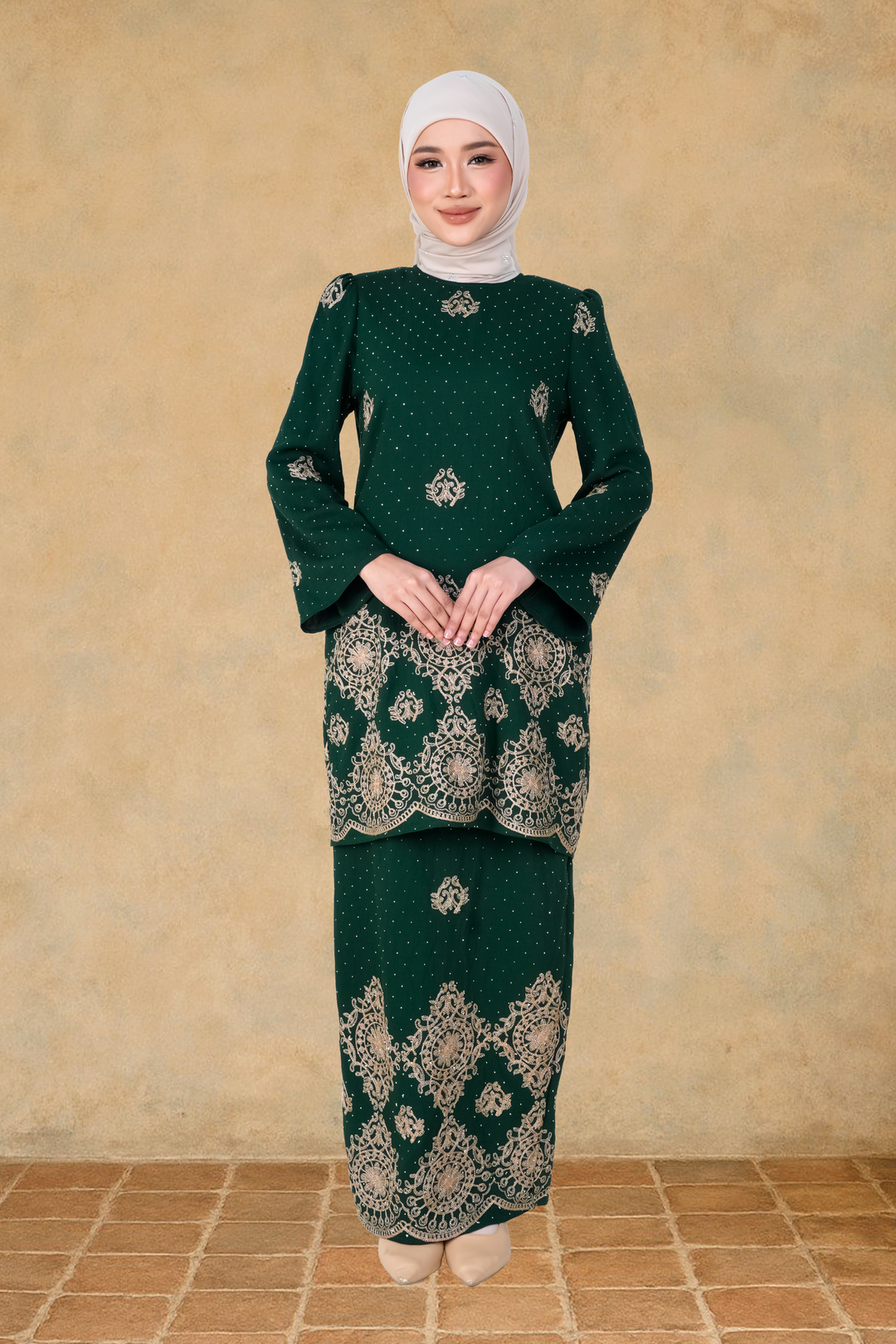 Rania Kurung