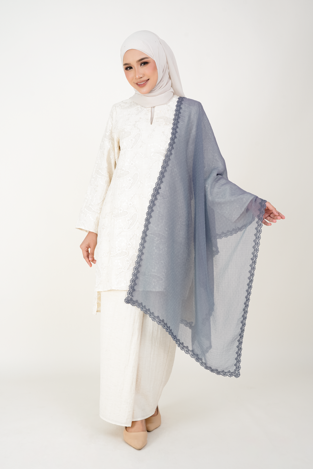 Yasira Selendang Embroidery