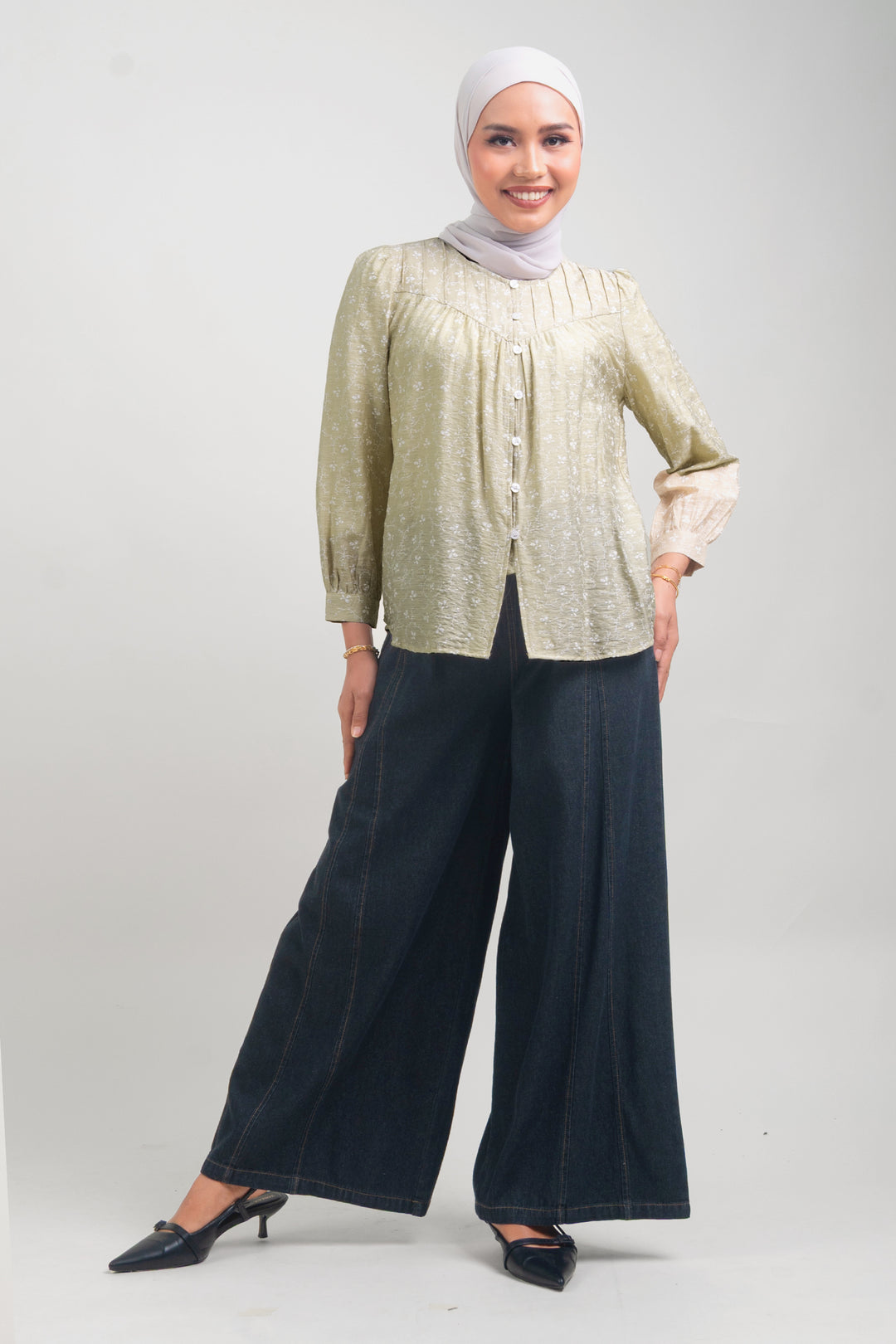 Ivy Floral Printed Blouse Beige