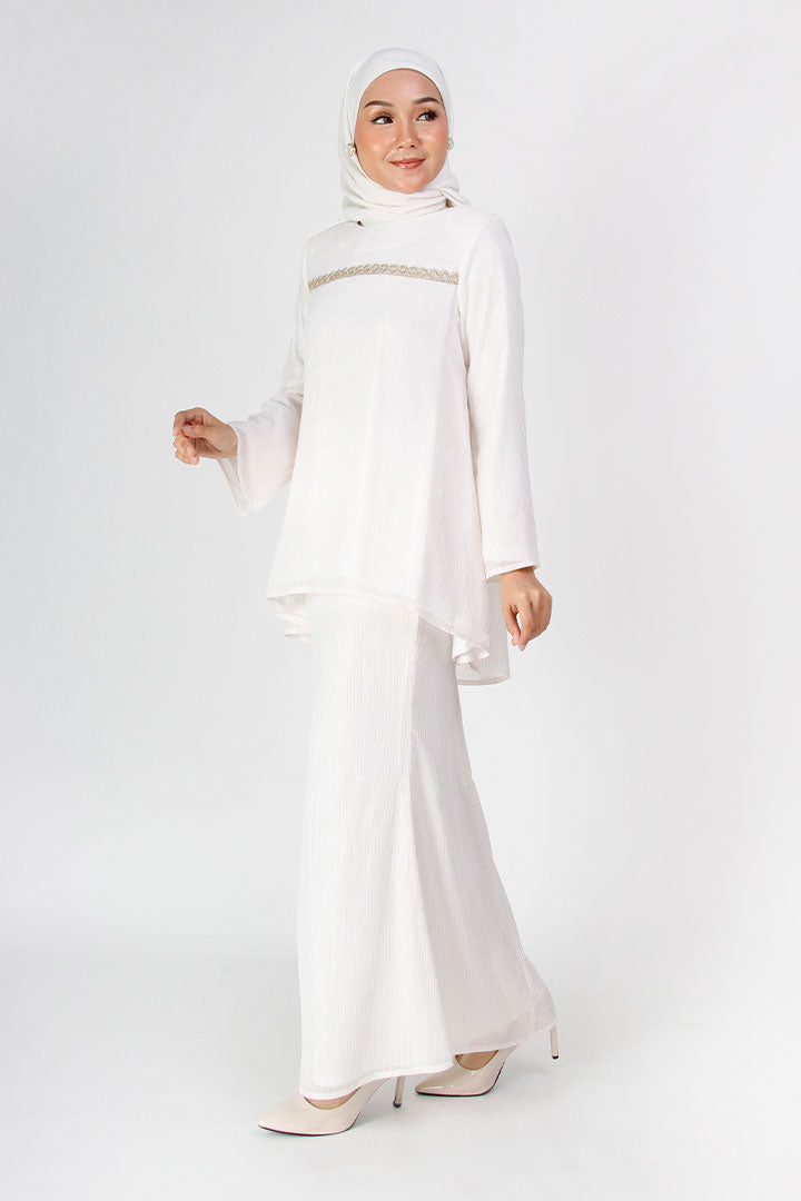 Aurora Kurung White