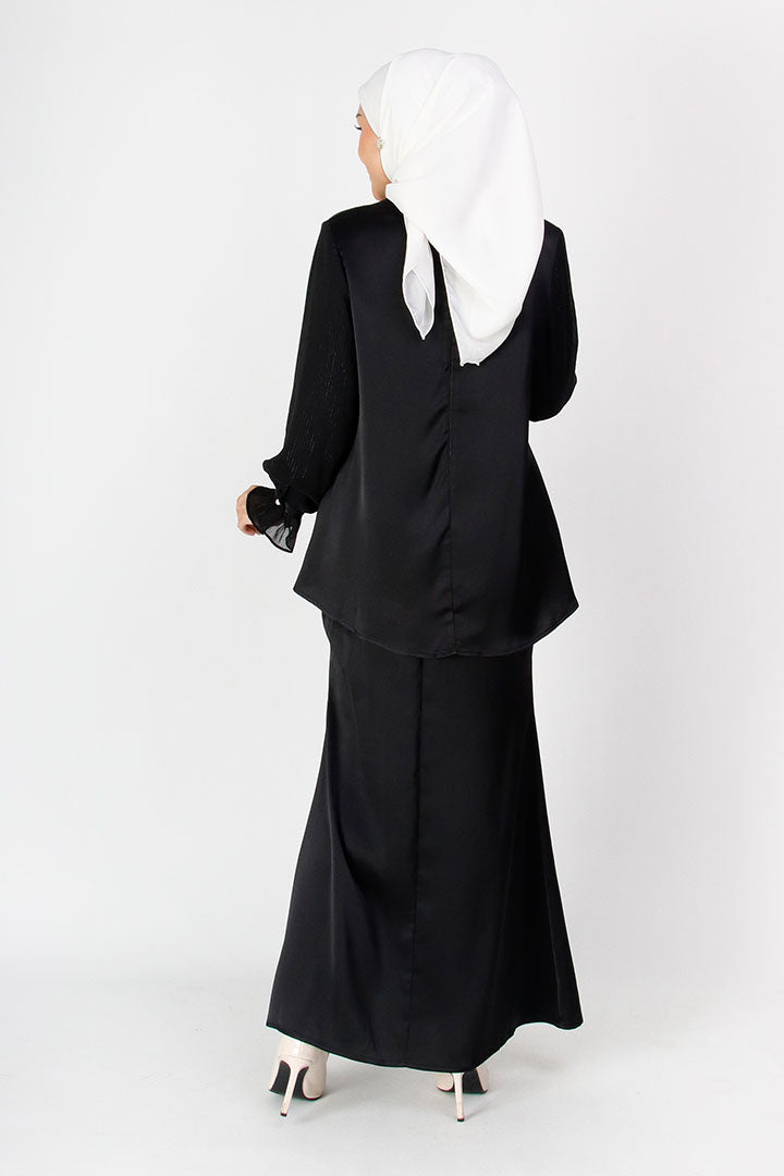 Ariel Kurung Black