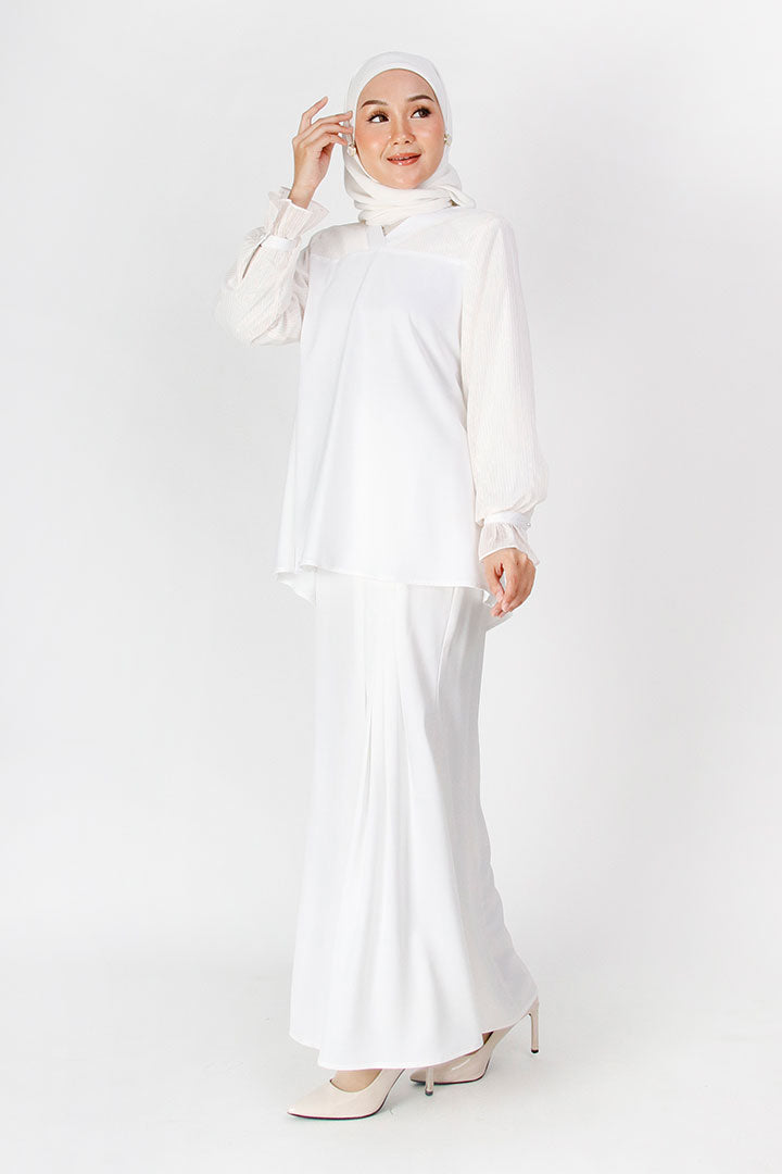 Ariel Kurung White