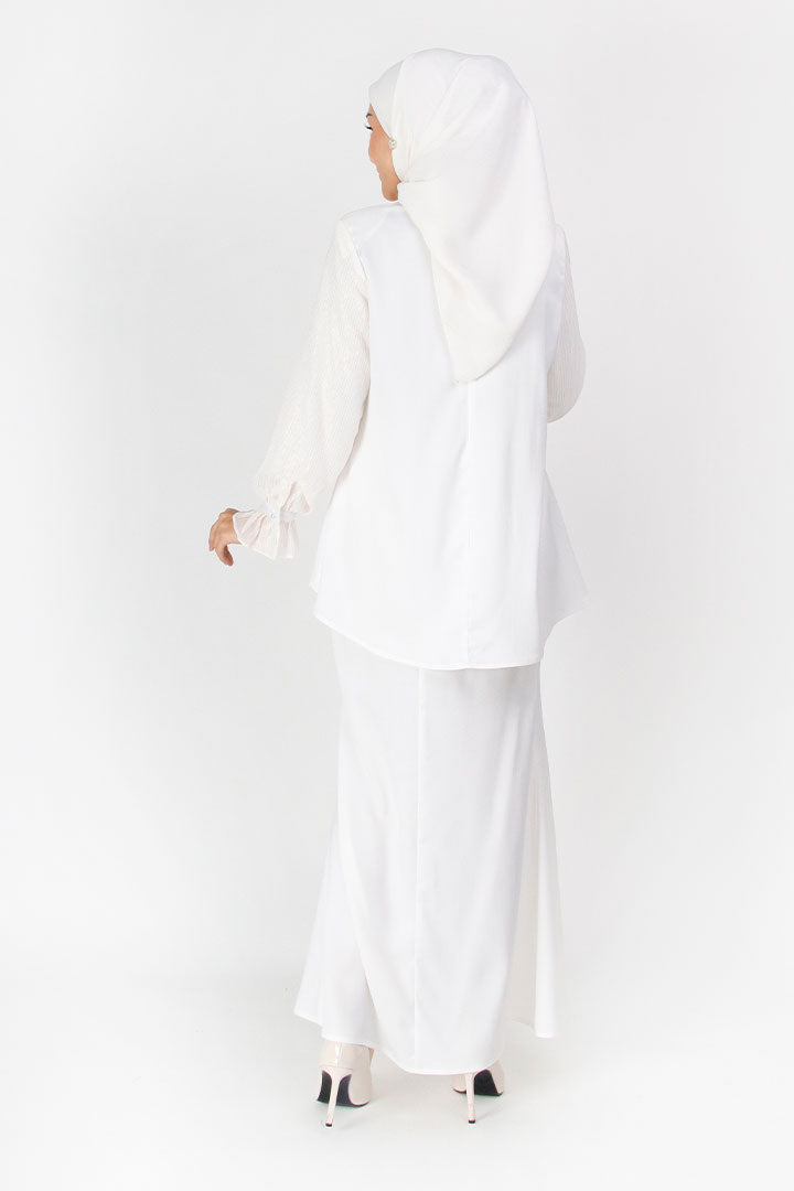 Ariel Kurung White