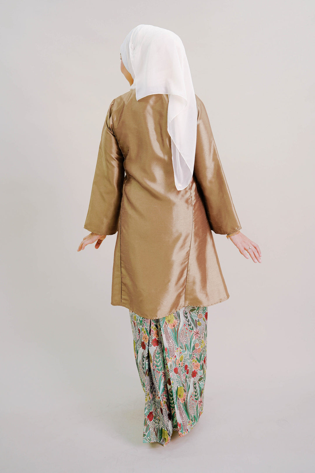 Nour Shantung Kurung in Rich Brown