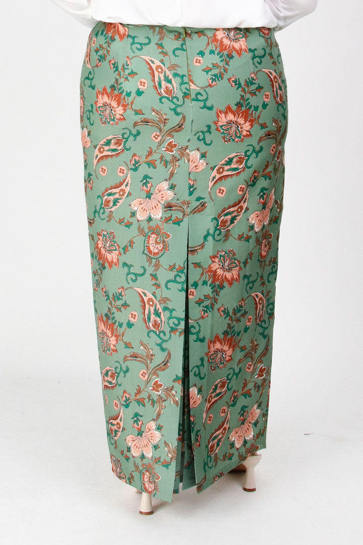 Rosa Plus Skirt Green B