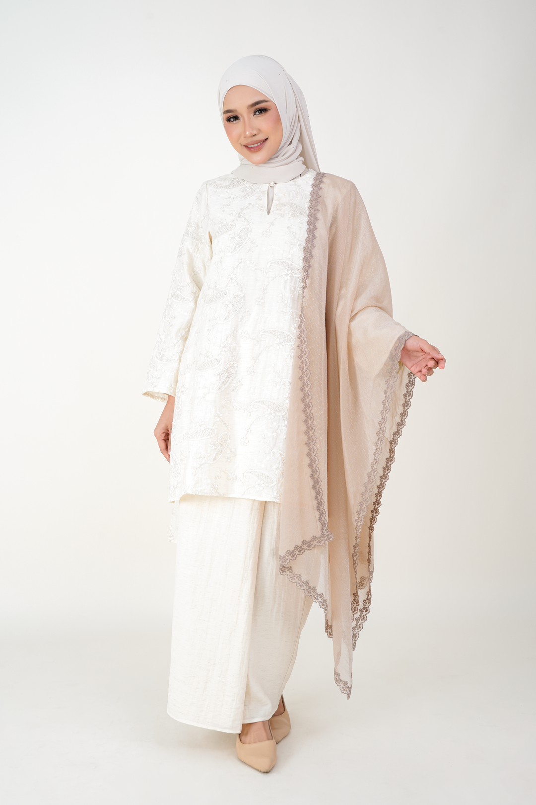 Yasira Selendang Embroidery