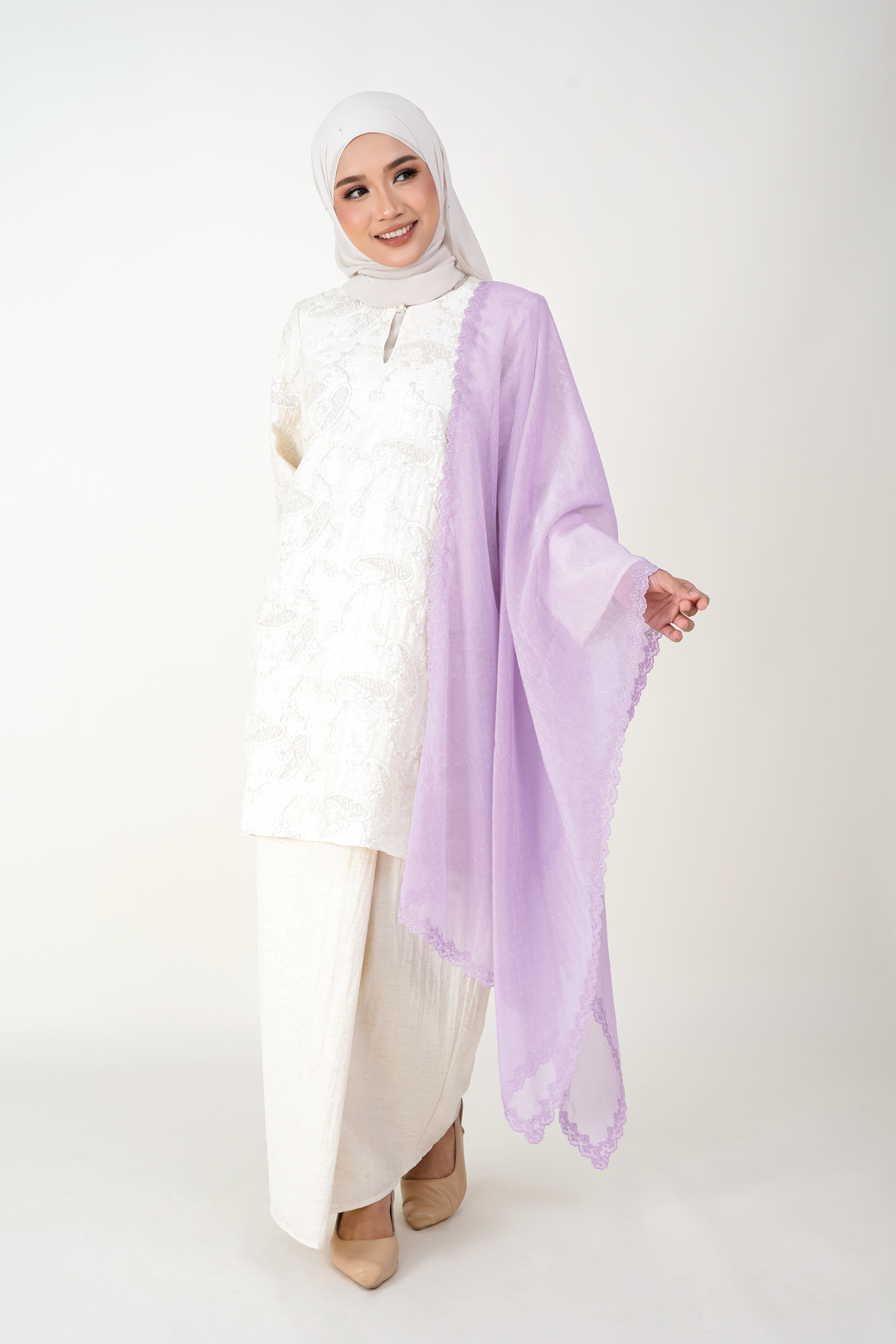 Yasira Selendang Embroidery