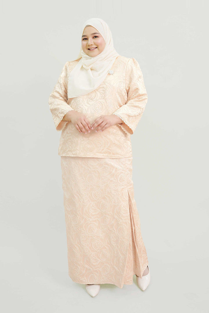Felline Plus Size Kurung in Pink