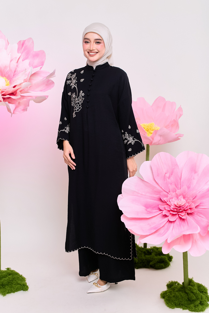 Maudy Long Kaftan