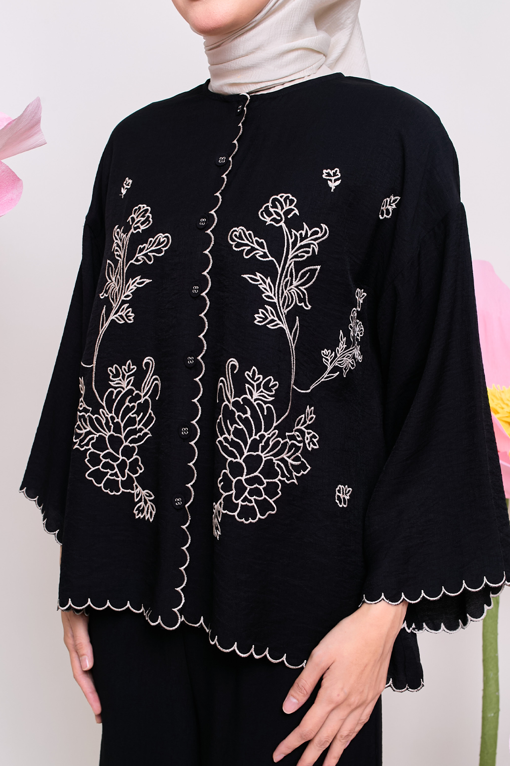 Maudy Blouse