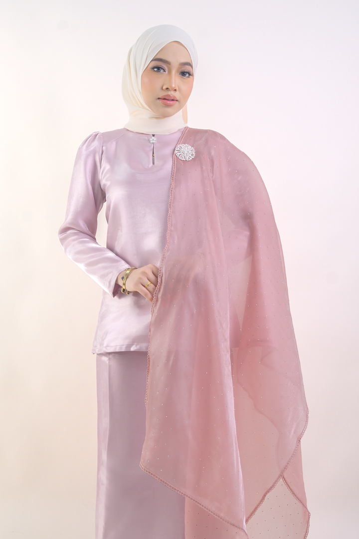 Nilamsari Embellished Organdy Selendang Pink