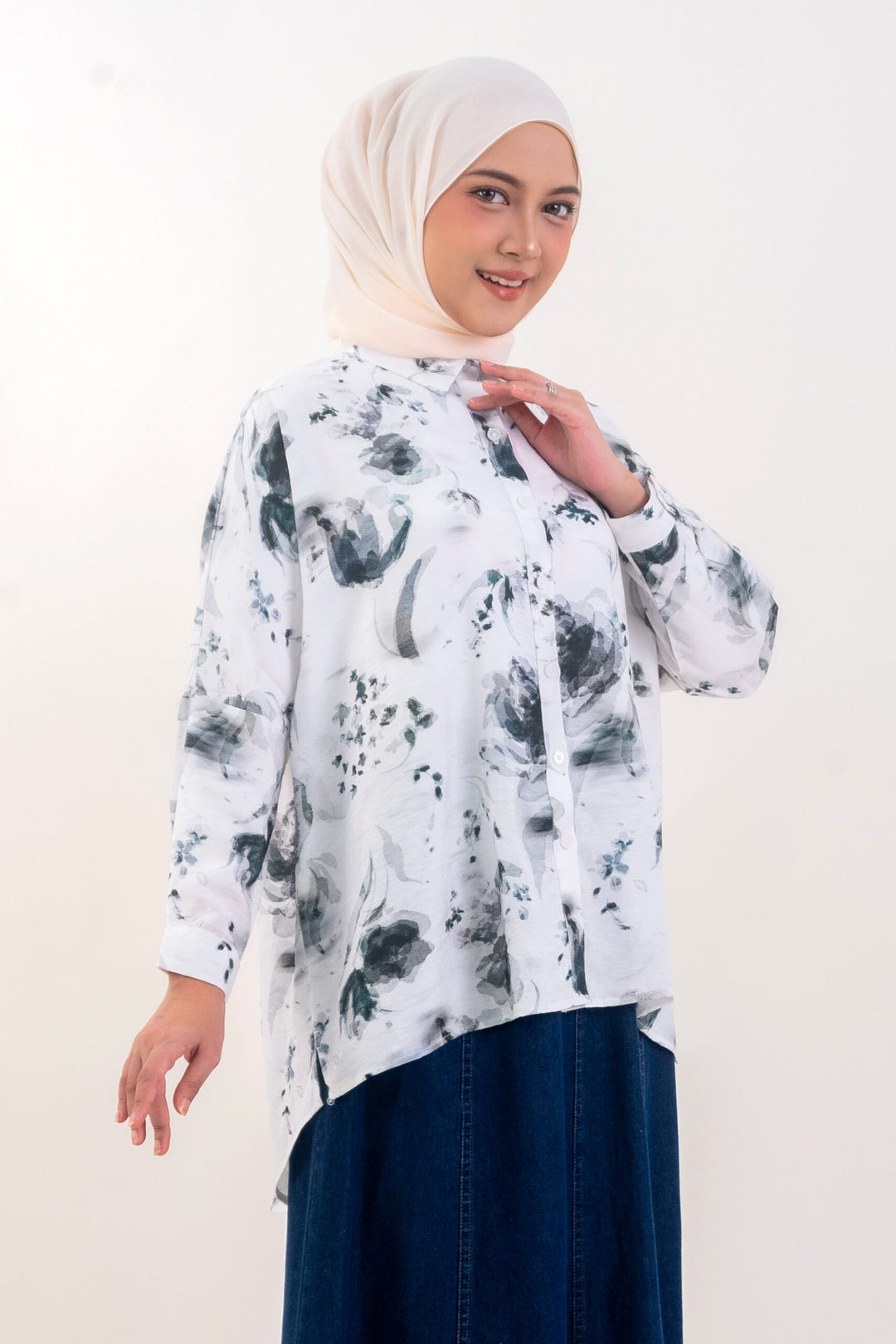 Nelly Printed Shirt White