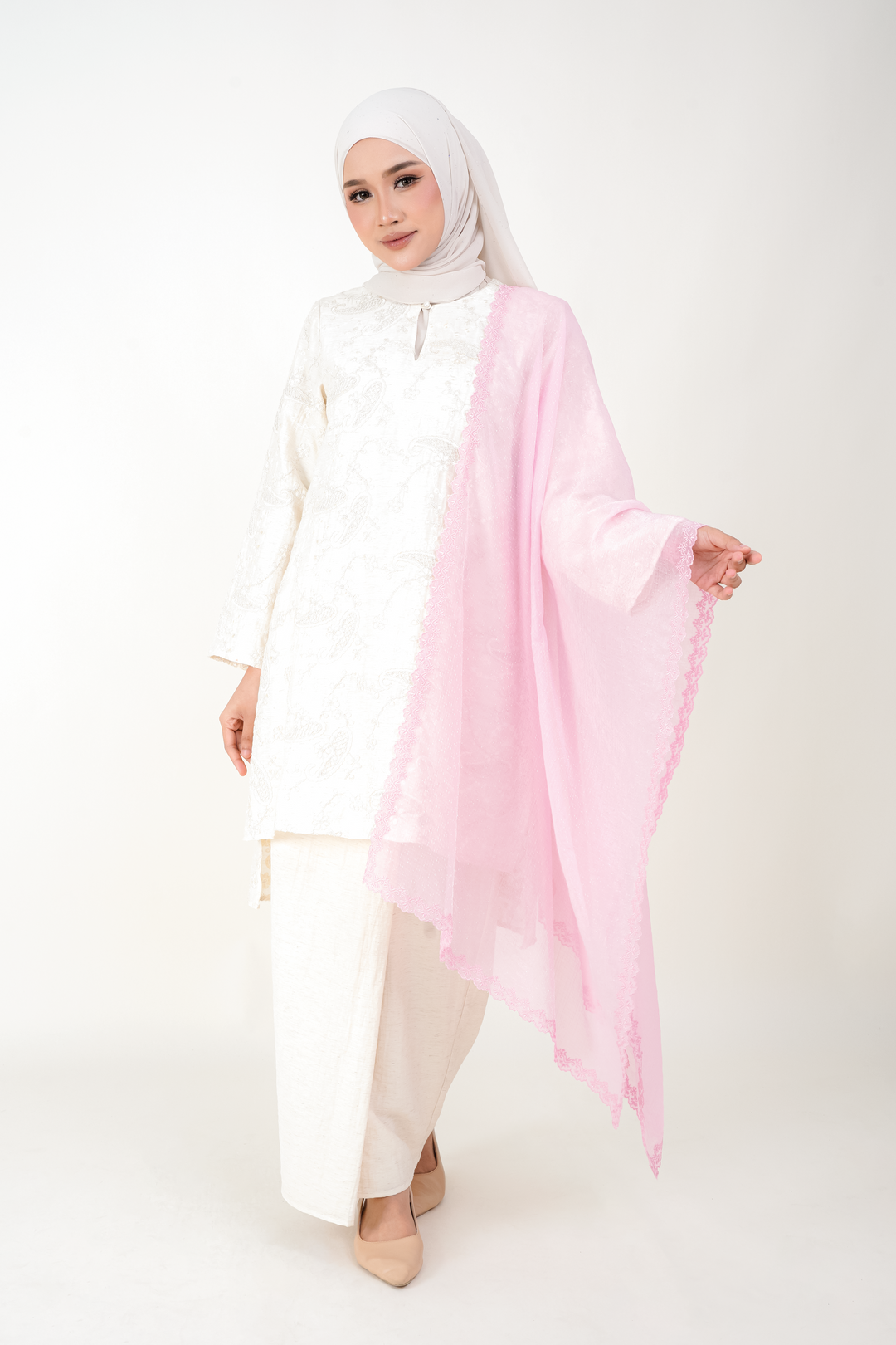 Yasira Selendang Embroidery