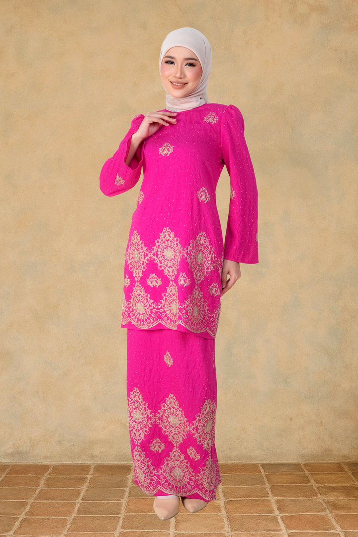 Rania Kurung