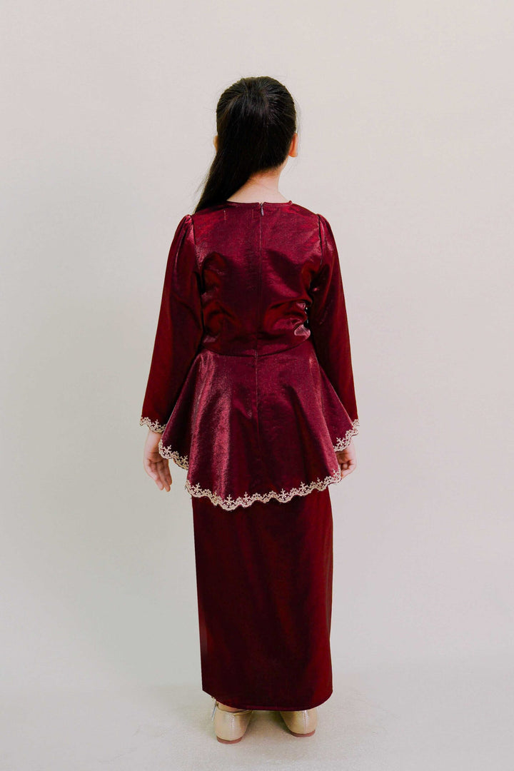 Della Kids Kurung in Burgundy