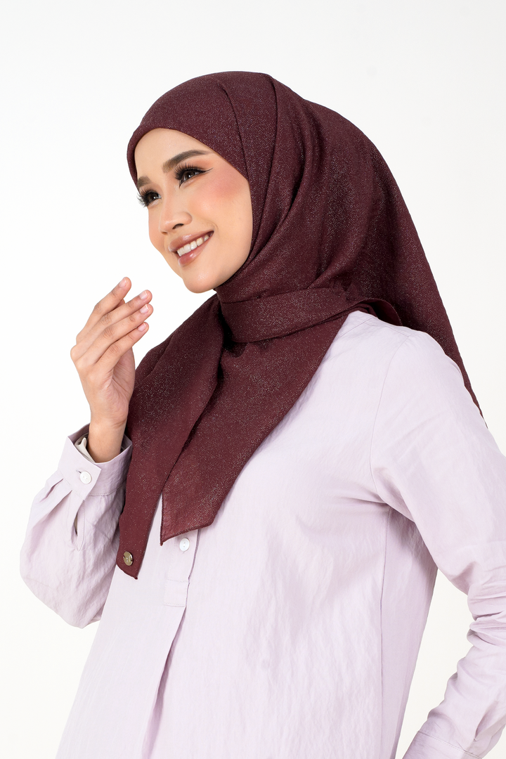 Skyra Sparkle Square