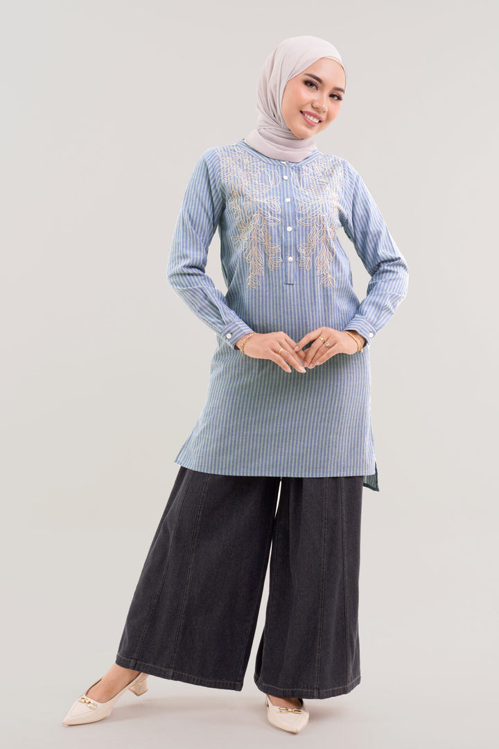 Seraphina Embroidered Blouse Blue