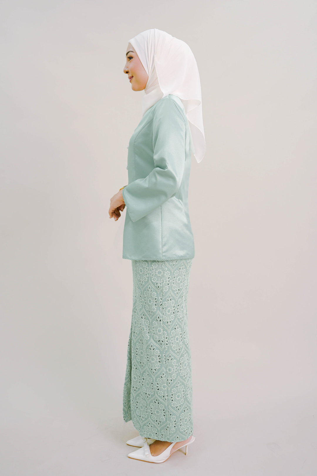 Eloni Kurung in Dusty Green