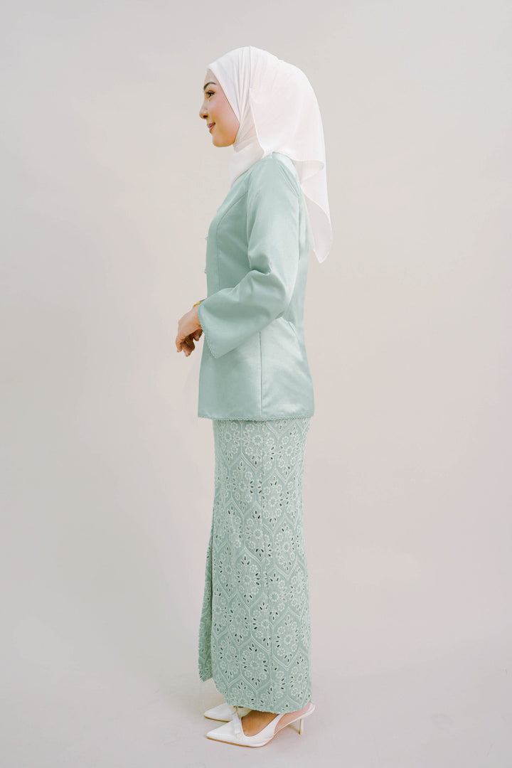 Eloni Kurung in Dusty Green